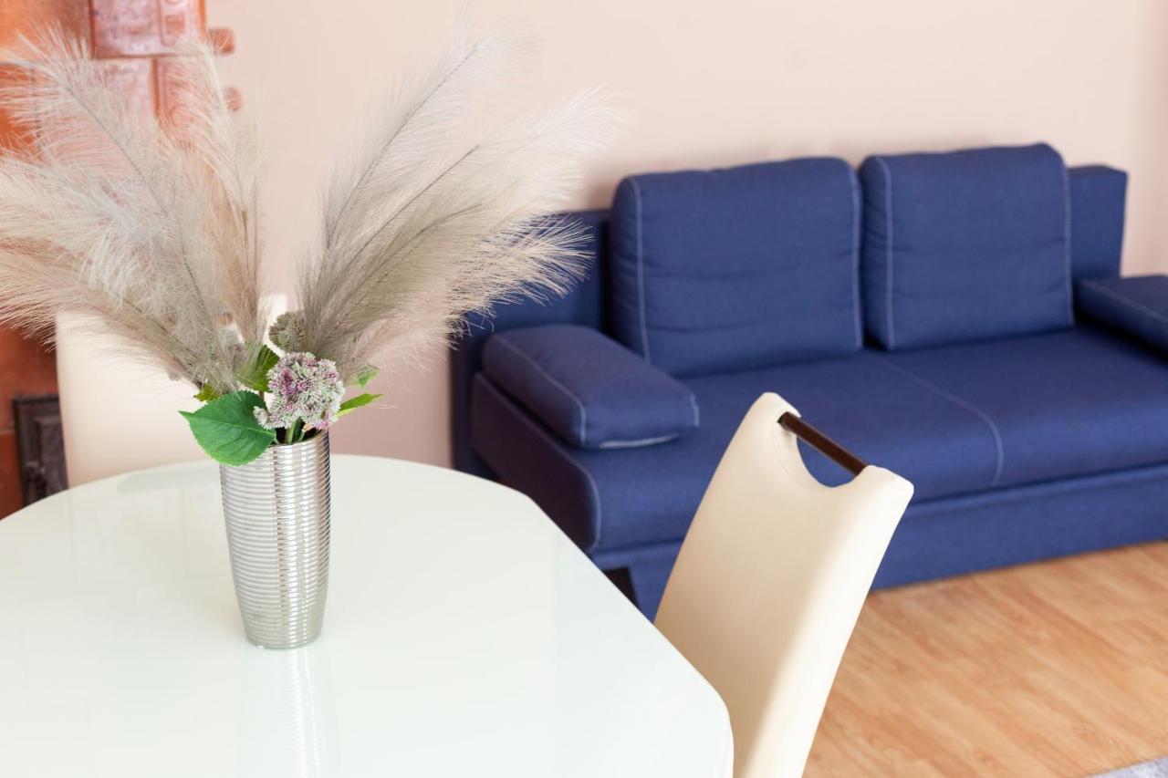 Leogrand Apartments Svobody 33 リヴィウ エクステリア 写真